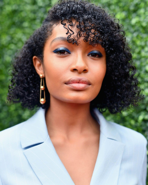yara shahidi bob haircut with side bangs